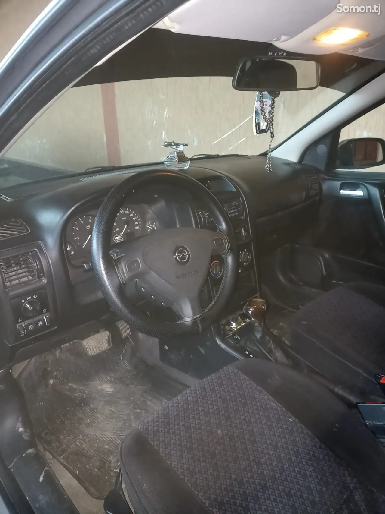 Opel Astra G 1998 · 1.6 AT