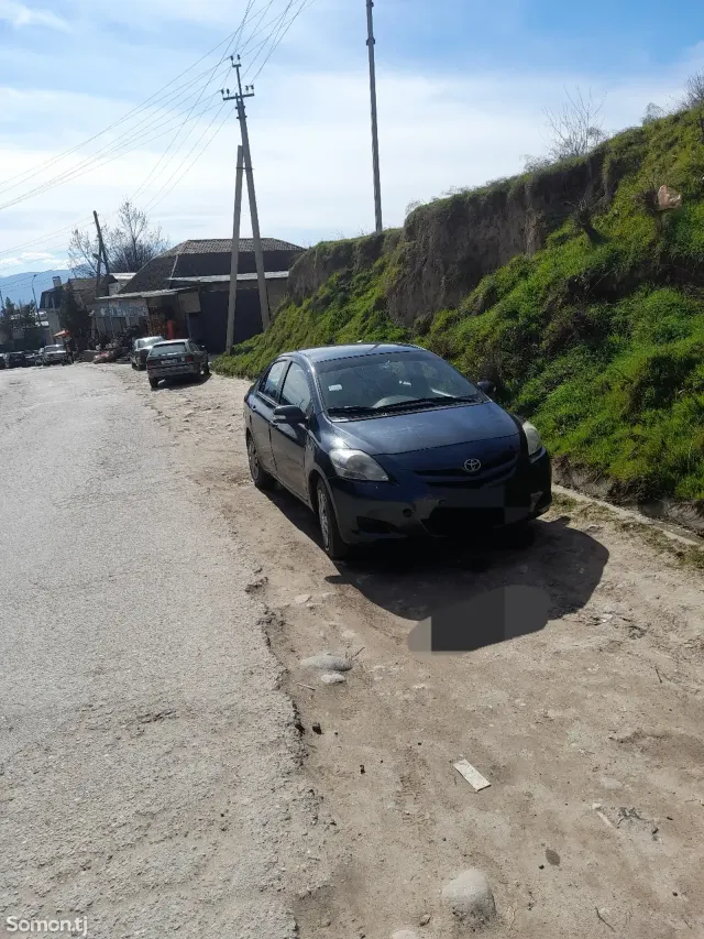 Toyota Belta 2006 · 1.3 AT