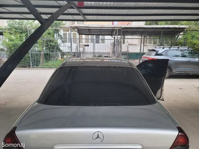 Mercedes-Benz C class 1999 · 1.8 AT