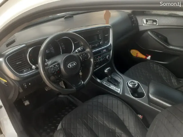 Kia Optima 2015 · 2.4 AT