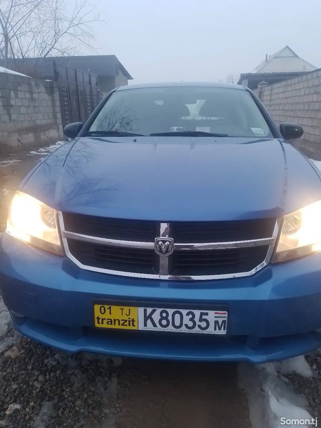 Dodge Charger 2010 · 2.0 MT