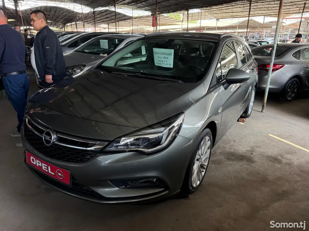 Opel Astra K 2016 · 1.4 MT
