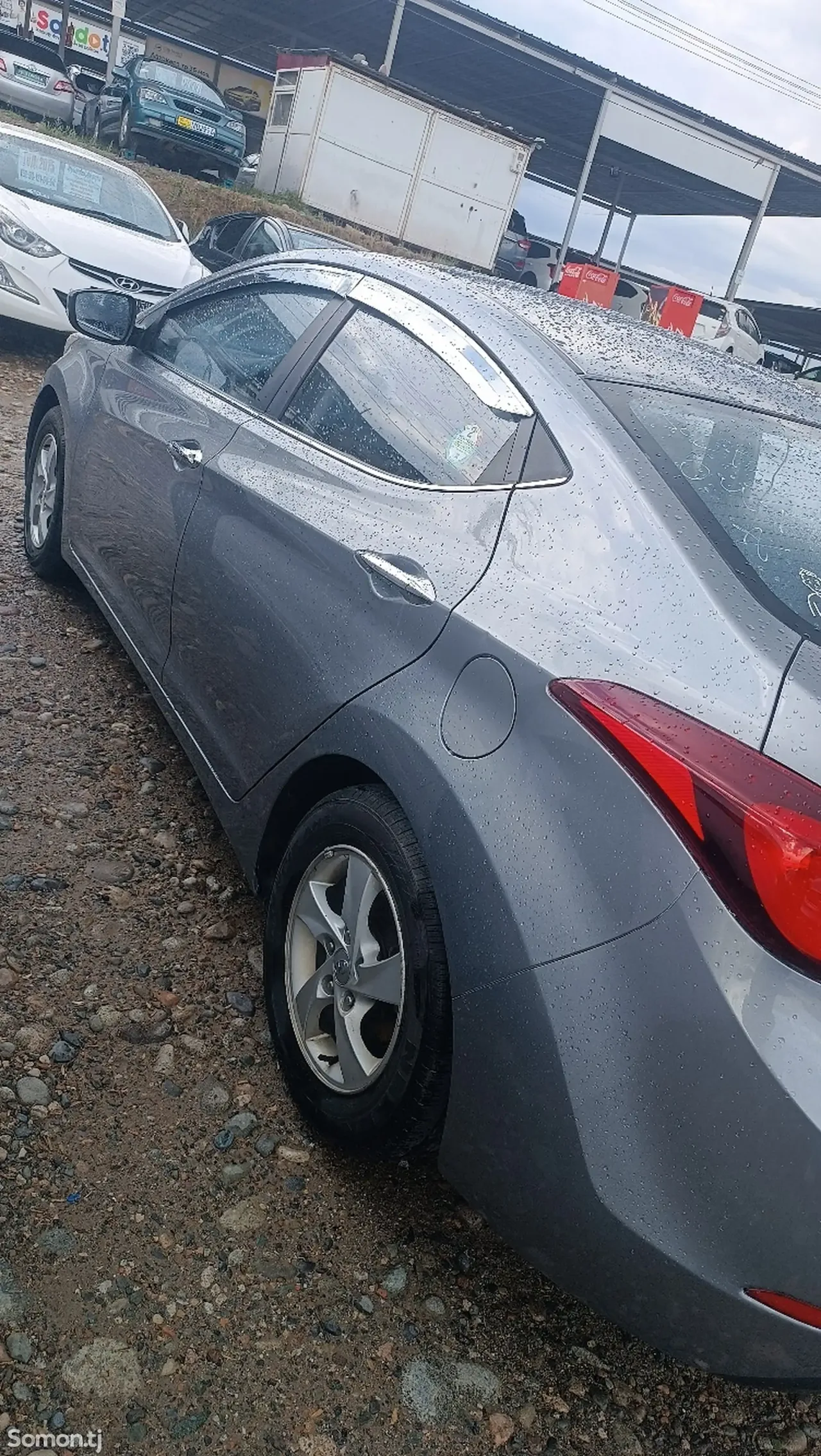 Hyundai Avante 2014 · 1.6 AT