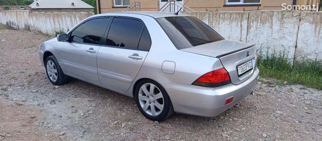 Mitsubishi Lancer 2007 · 1.6 MT
