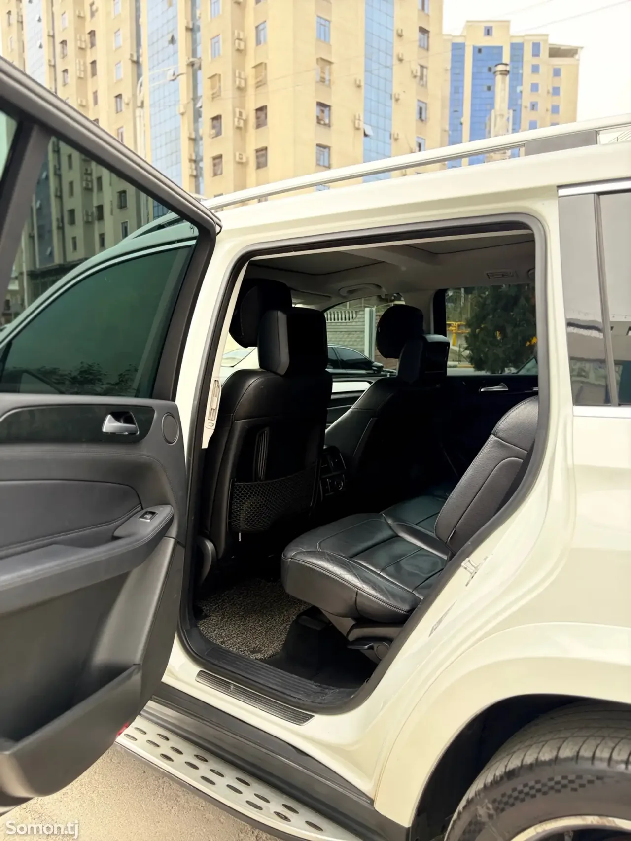 Mercedes-Benz GLS 2017 · 3.5 AT