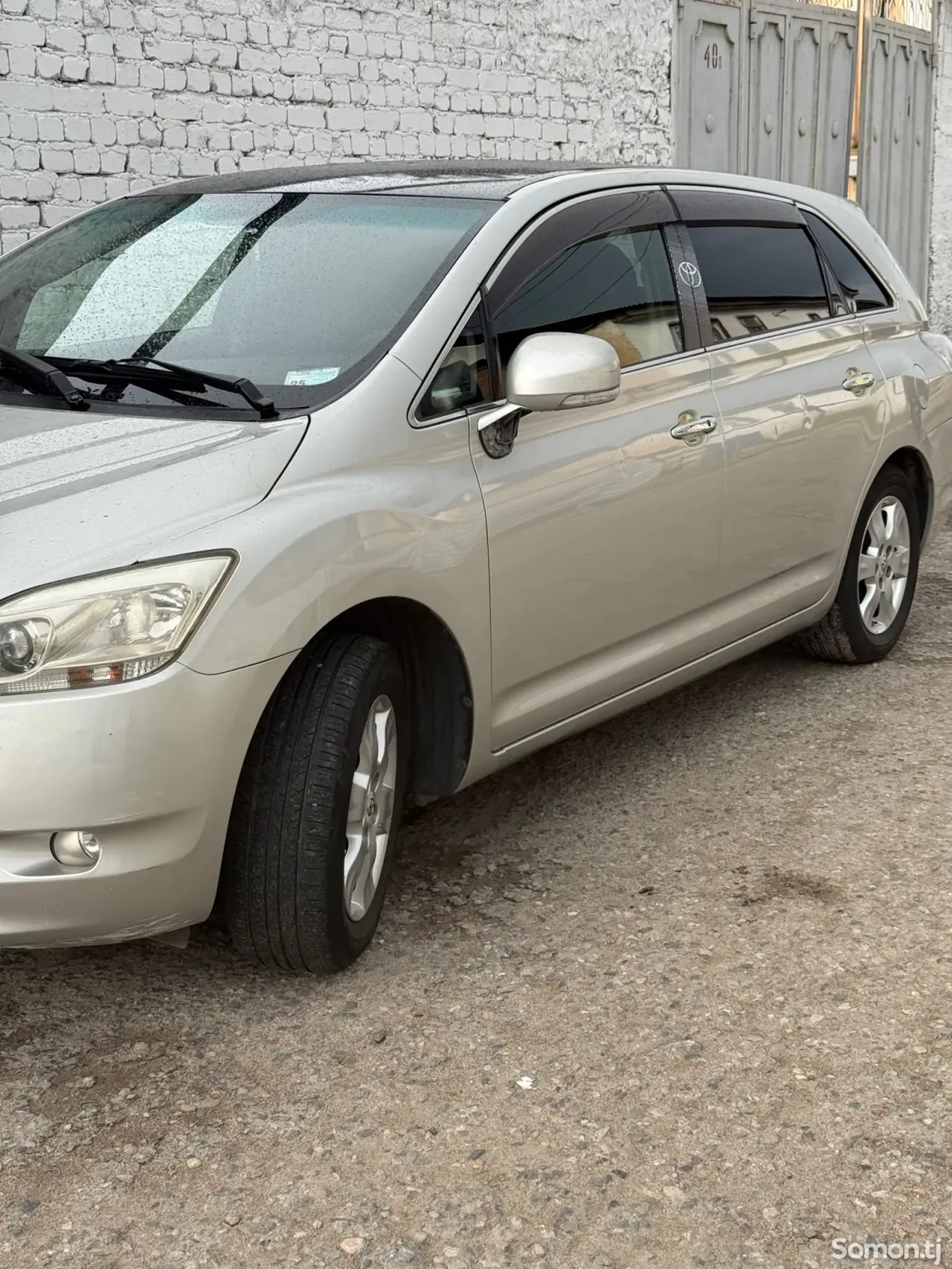 Toyota Mark X ZiO 2009 · 2.4 AT