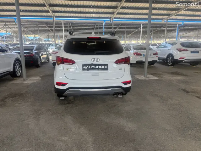 Hyundai Santa Fe 2015 · 2.2 AT