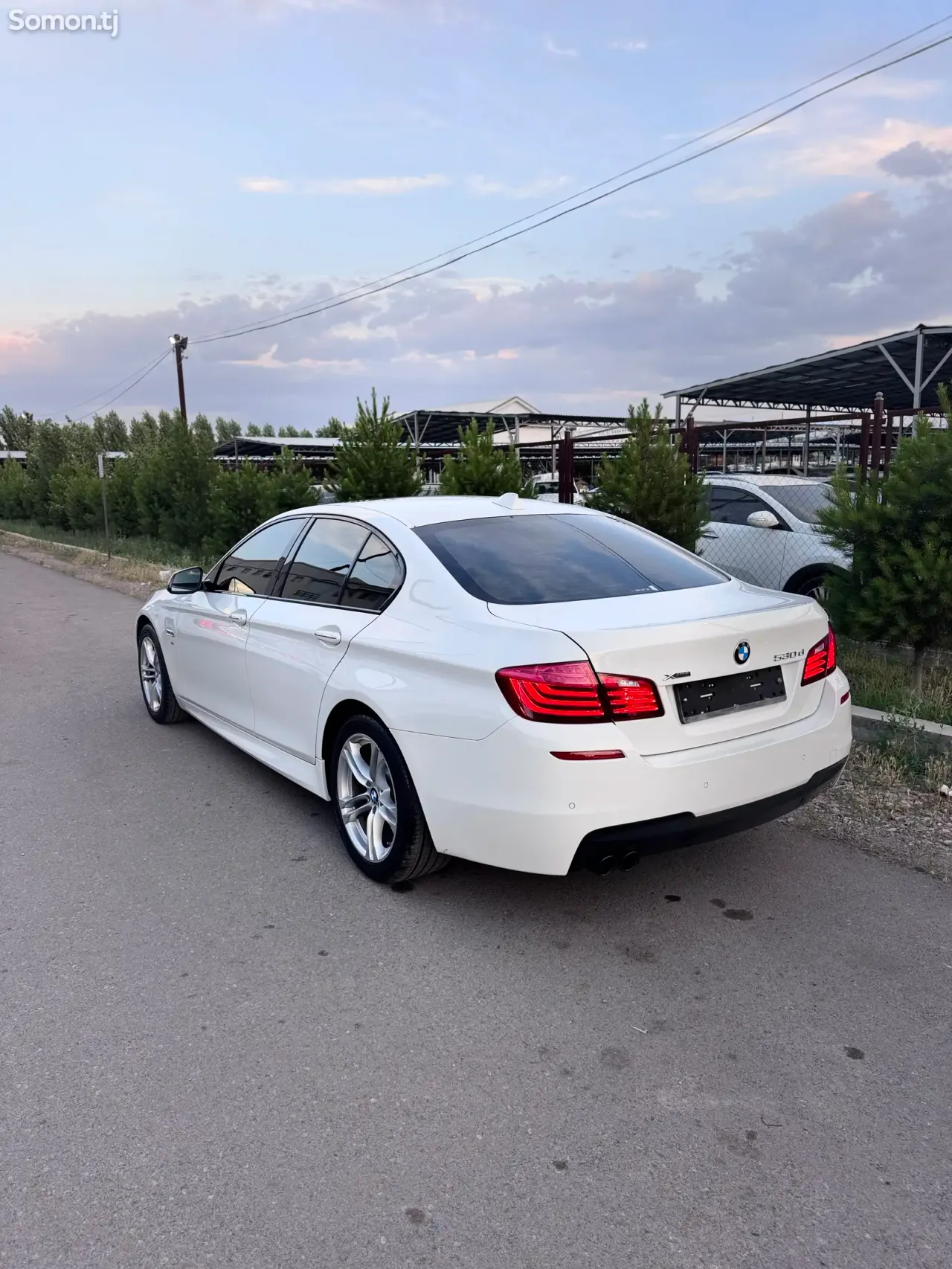 BMW 5 series 2016 · 2.0 AT