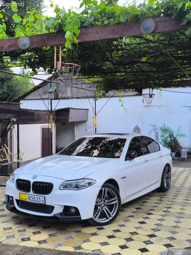 BMW 5 series 2015 · 3.0 AT
