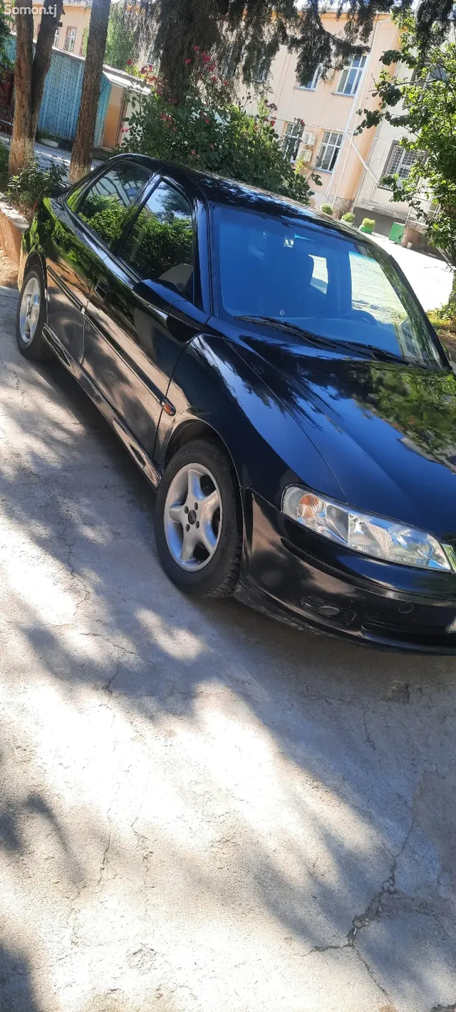 Opel Vectra B 1999 · 1.6 MT