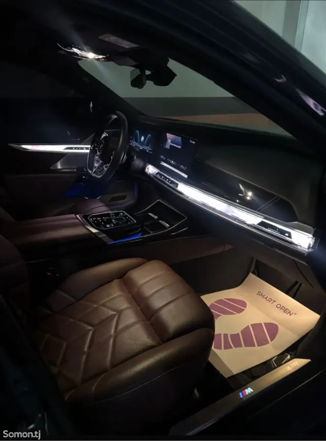 BMW 7 series 2024 · 4.0 AT