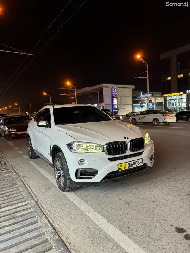 BMW X6 2015 · 4.4 AT