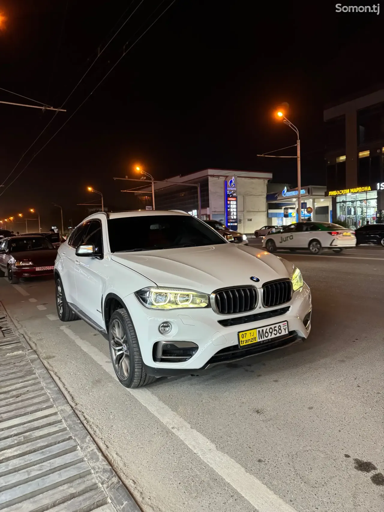 BMW X6 2015 · 4.4 AT
