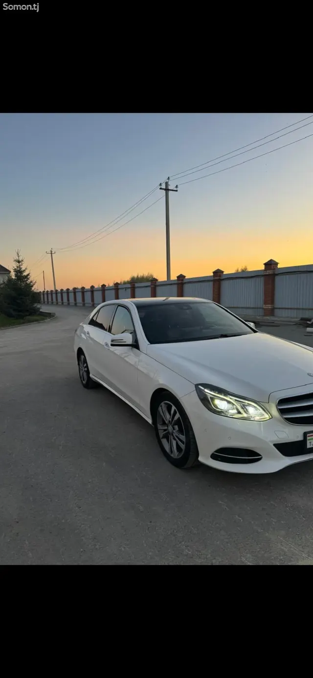 Mercedes-Benz E class 2015 · 2.2 AT