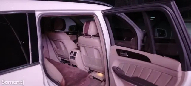Mercedes-Benz GL class 2014 · 4.5 AT