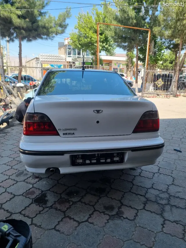 Daewoo Nexia 1996 · 1.6 MT