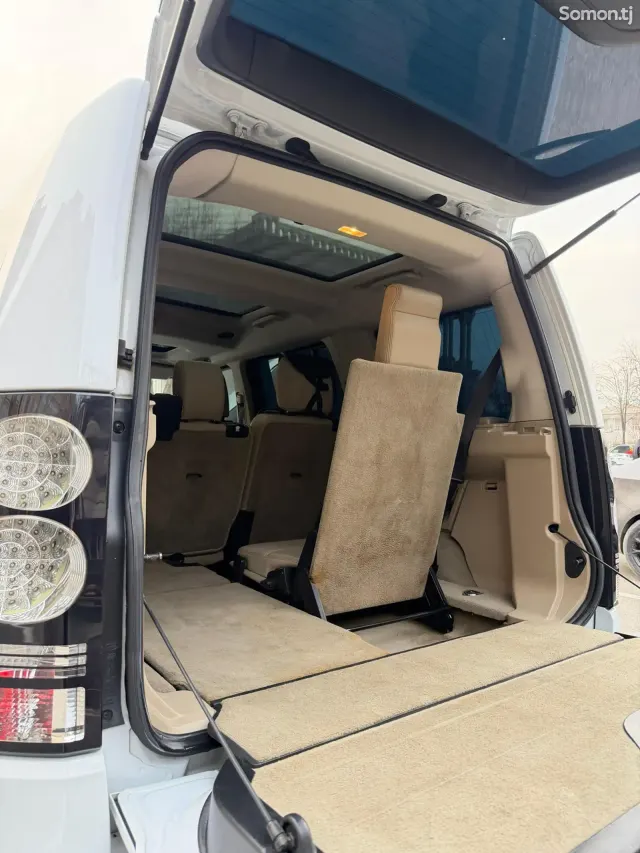 Land Rover Discovery 2015 · 3.0 AT