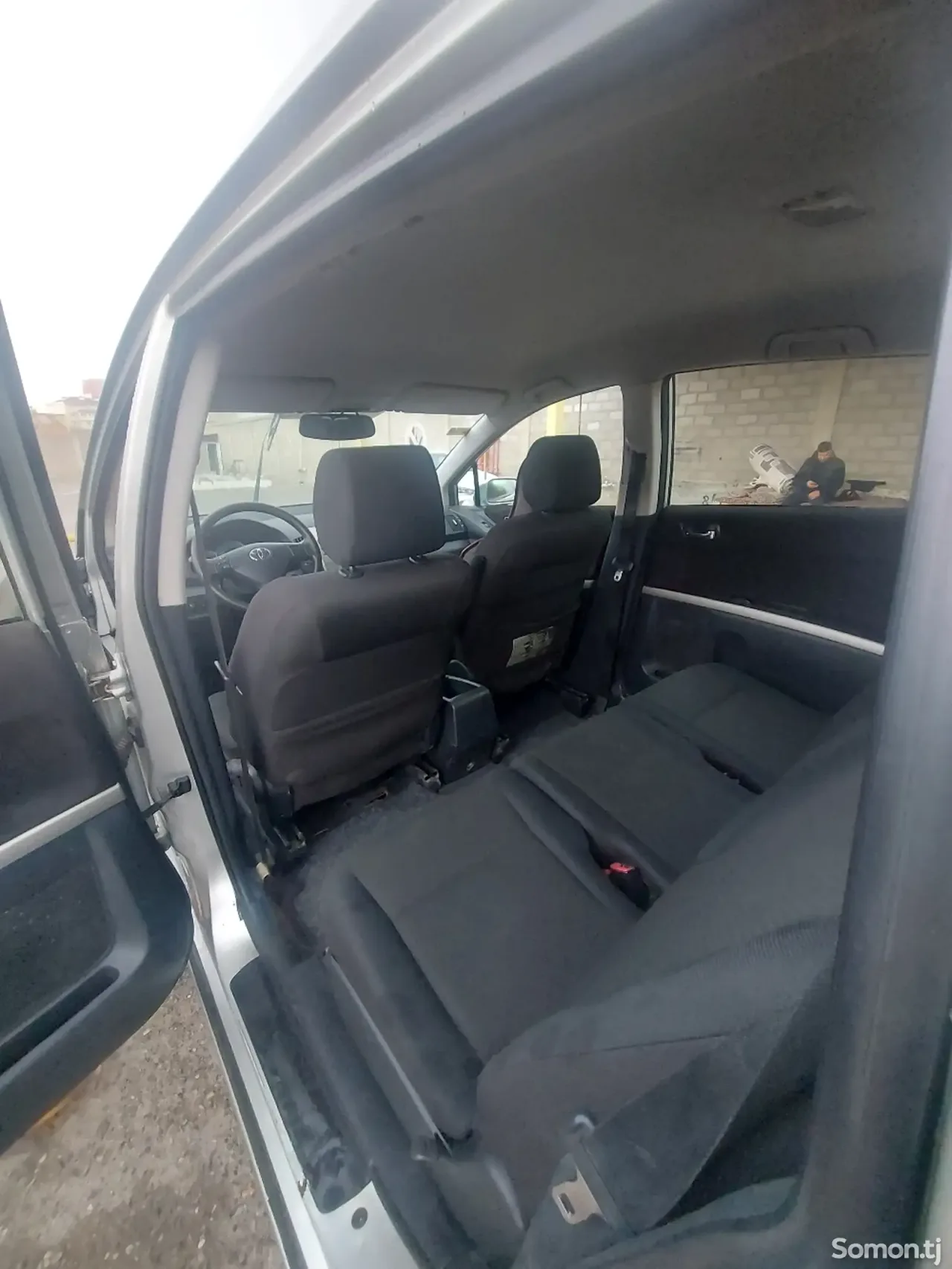 Toyota Corolla Verso 2007 · 2.2 MT