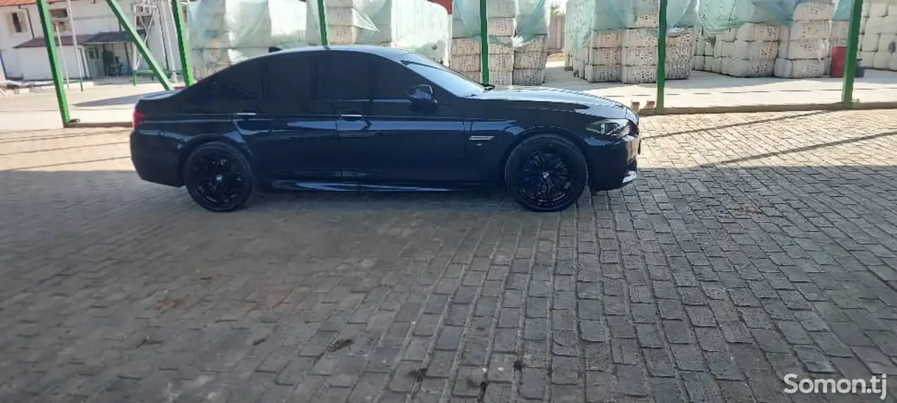 BMW 5 series 2015 · 3.0 AT