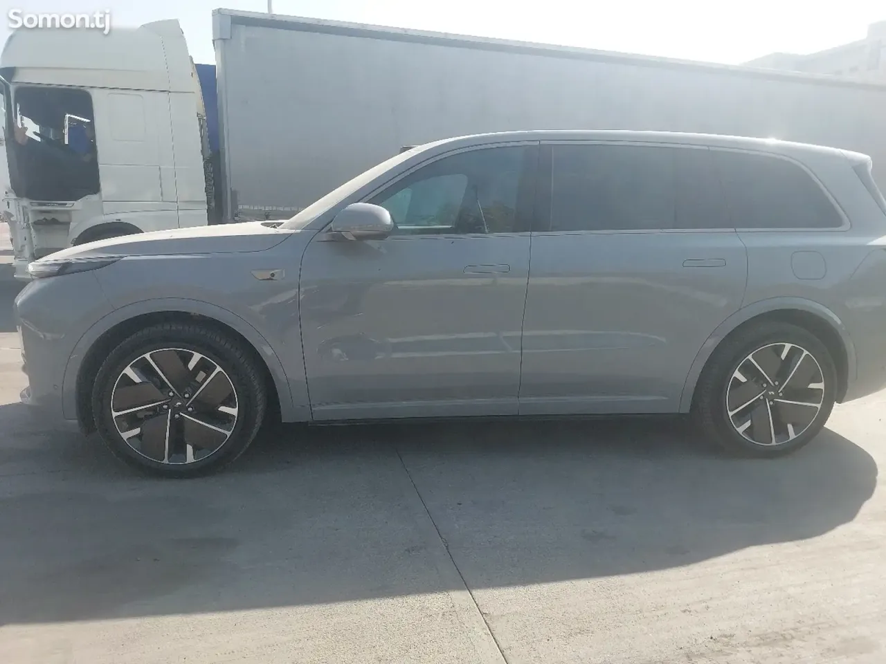 Li Auto (Lixiang) L9 2025 · 2.5 AMT
