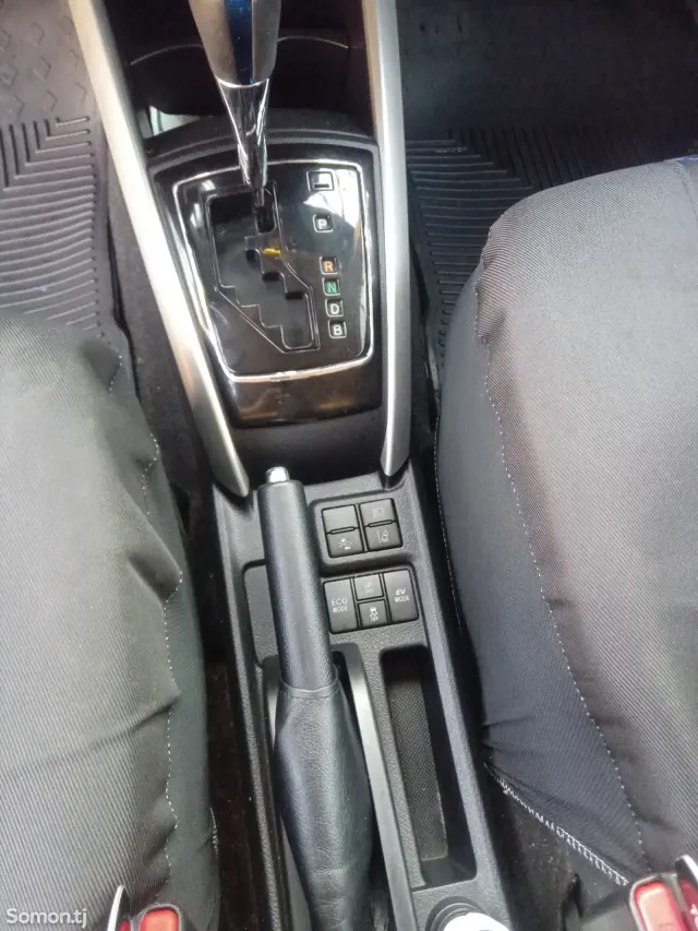 Toyota Fielder 2016 · 1.5 AT