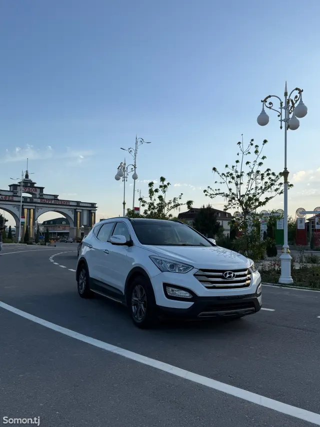 Hyundai Santa Fe 2015 · 2.4 AT