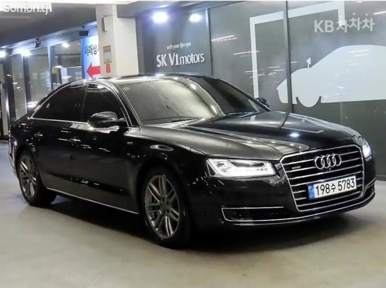 Audi A8 2015 · 4.2 AT