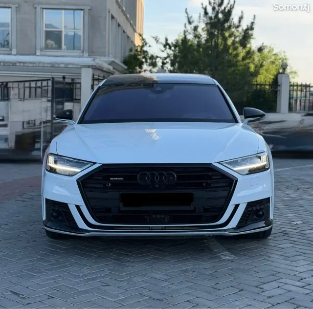 Audi A8 2021 · 4.0 AT