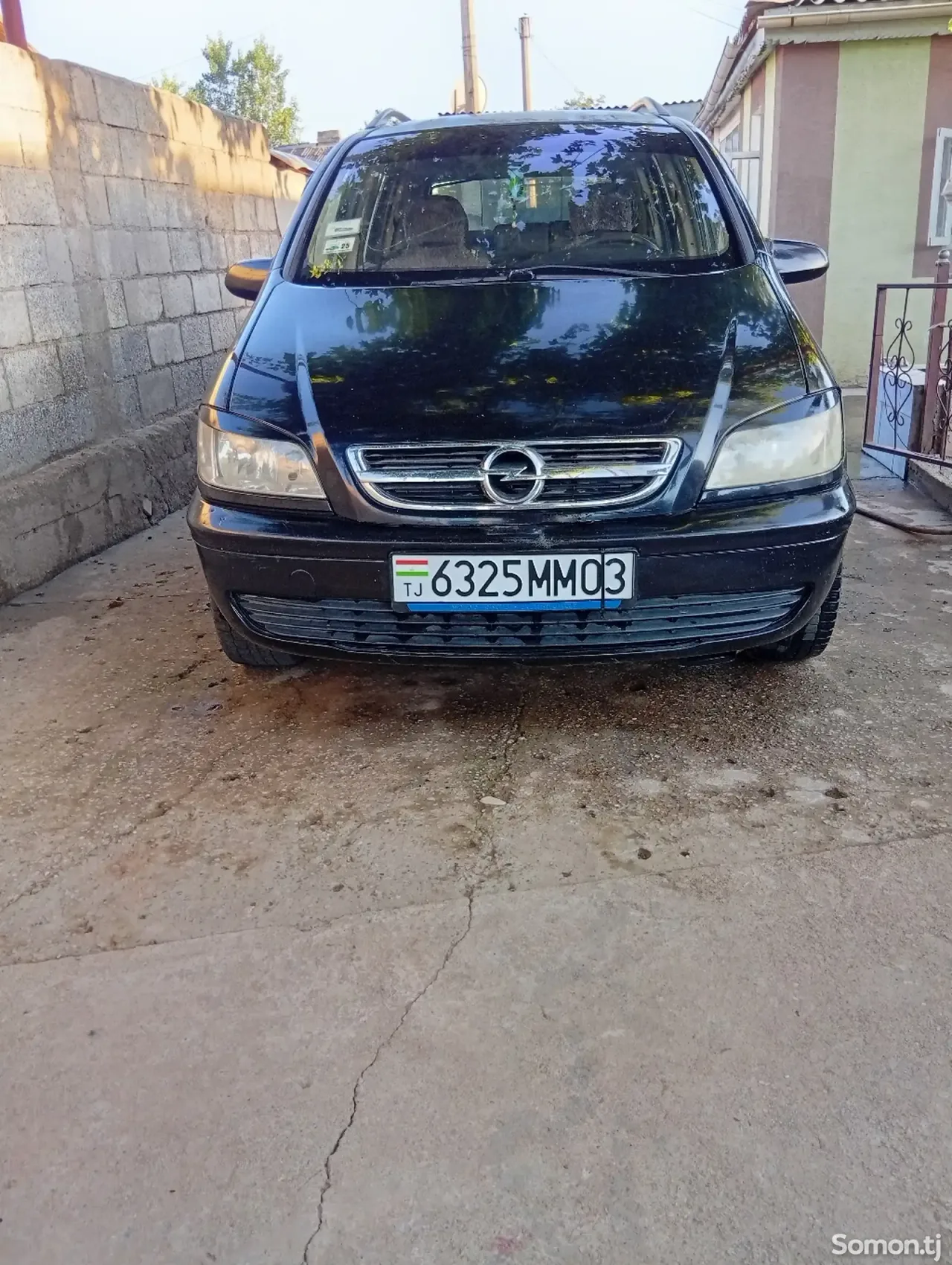Opel Zafira 2004 · 1.8 MT