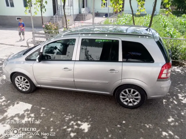 Opel Zafira 2008 · 1.8 MT