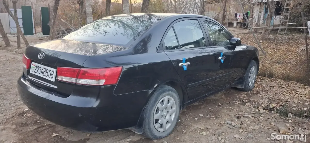 Hyundai Sonata 2008 · 2.0 MT