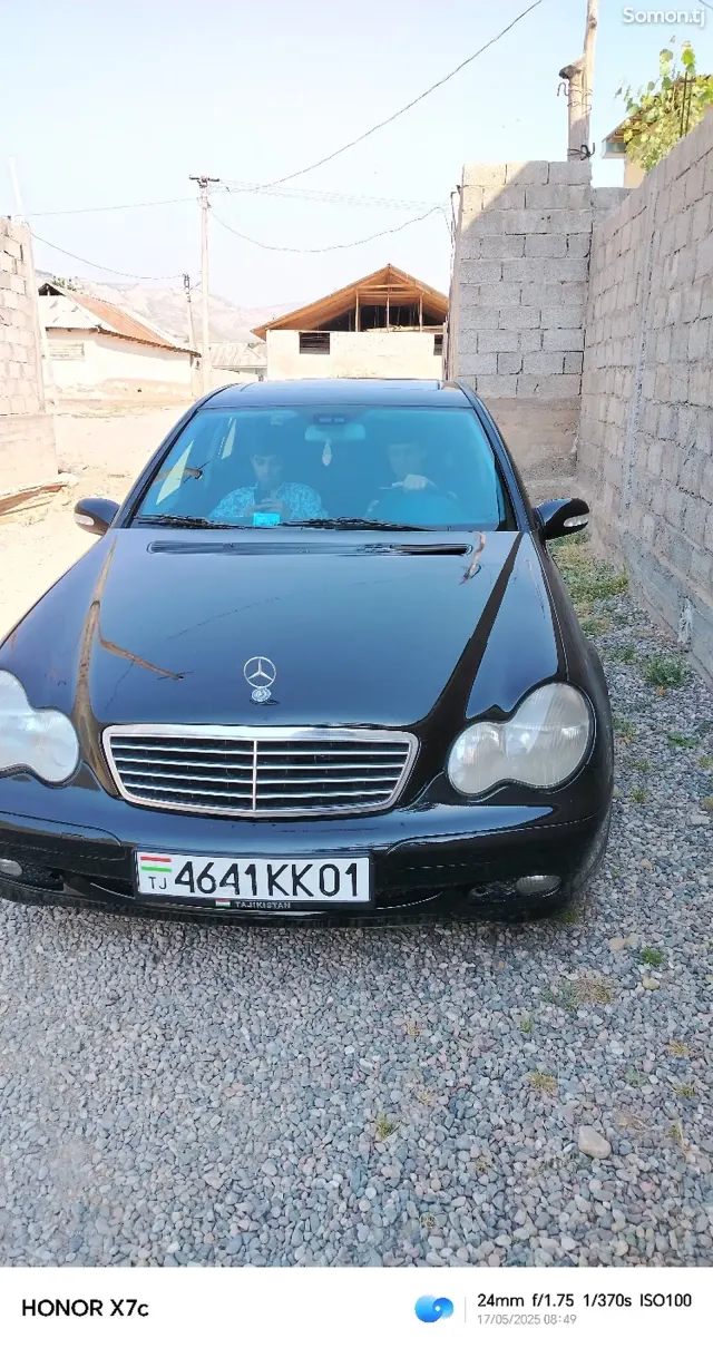 Mercedes-Benz C class 2002 · 1.8 MT