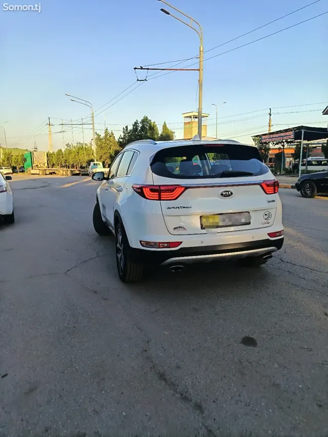 Kia Sportage 2016 · 2.0 AT