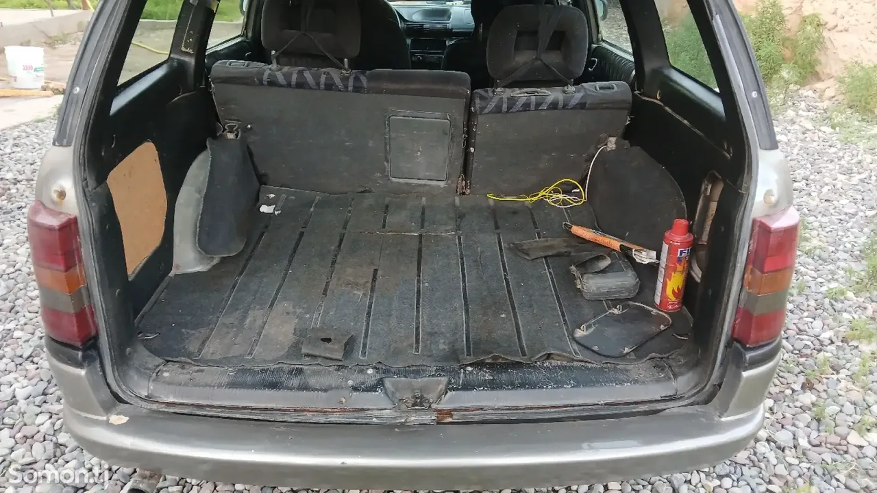 Opel Astra F 1996 · 1.6 MT
