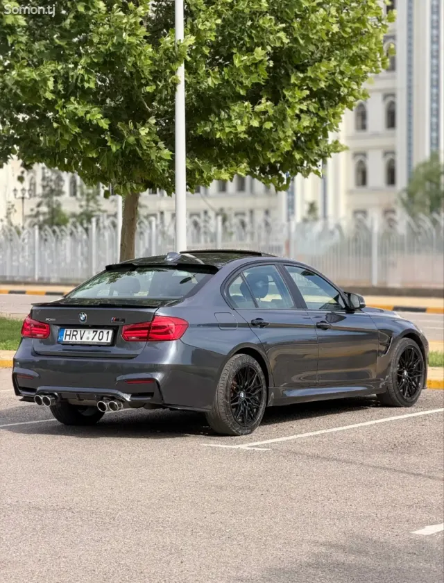 BMW 3 series 2017 · 5.2 AT