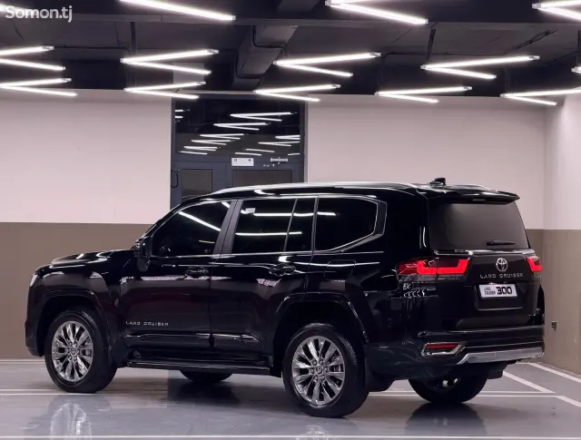 Toyota Land Cruiser 2026 · 3.5 AT