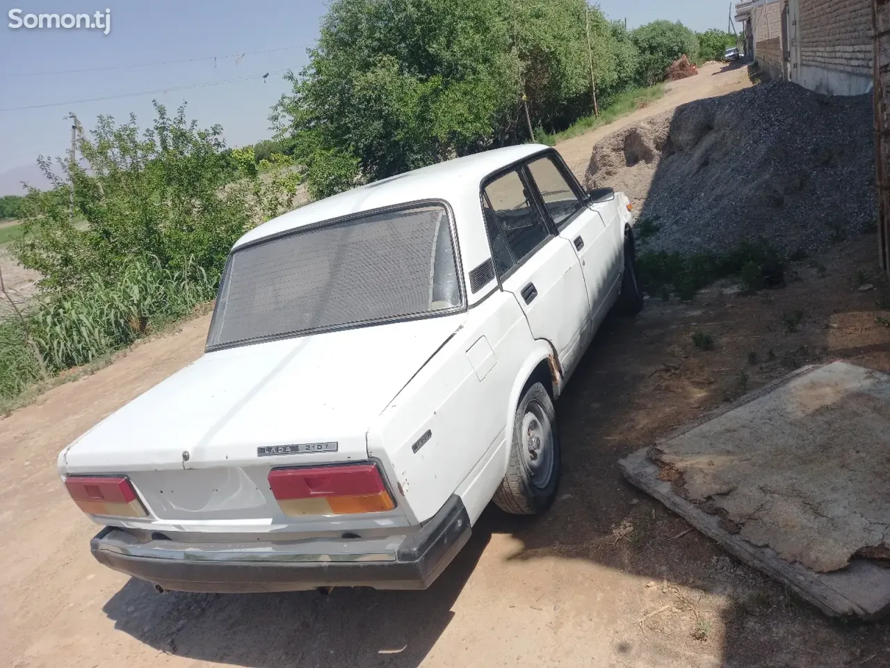 Lada (ВАЗ) 2107 2001 · 0.6 MT