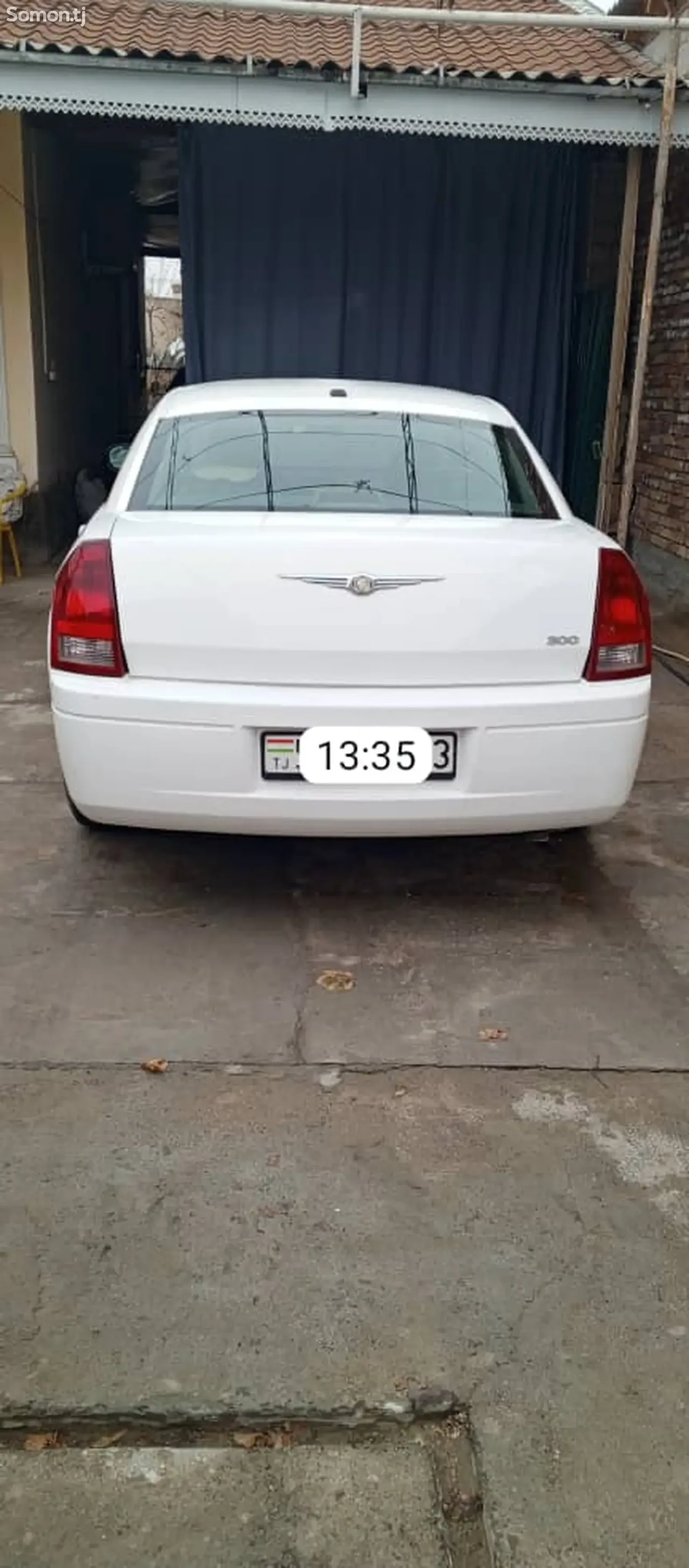 Chrysler 300C 2006 · 2.7 AT