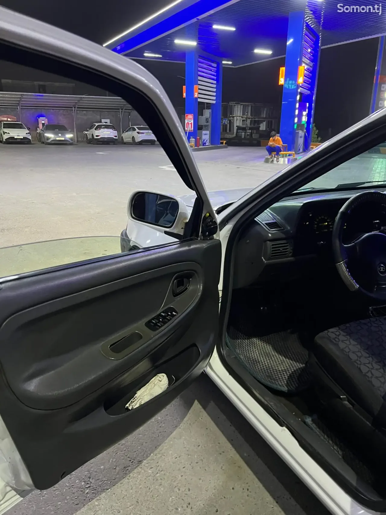 Daewoo Nexia 1995 · 1.6 MT