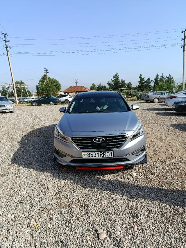 Hyundai Sonata 2014 · 2.4 AT