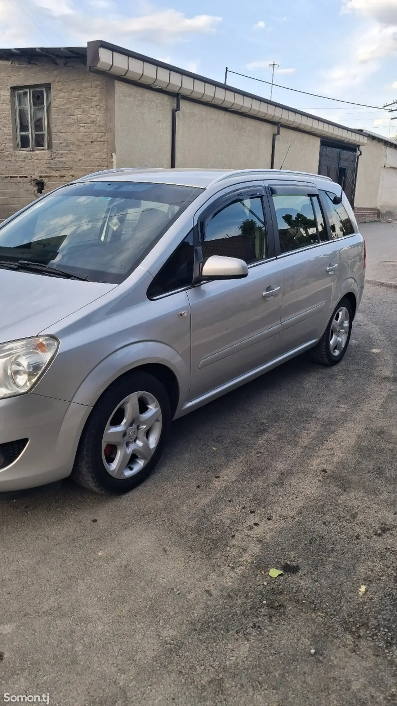 Opel Zafira 2008 · 1.6 MT