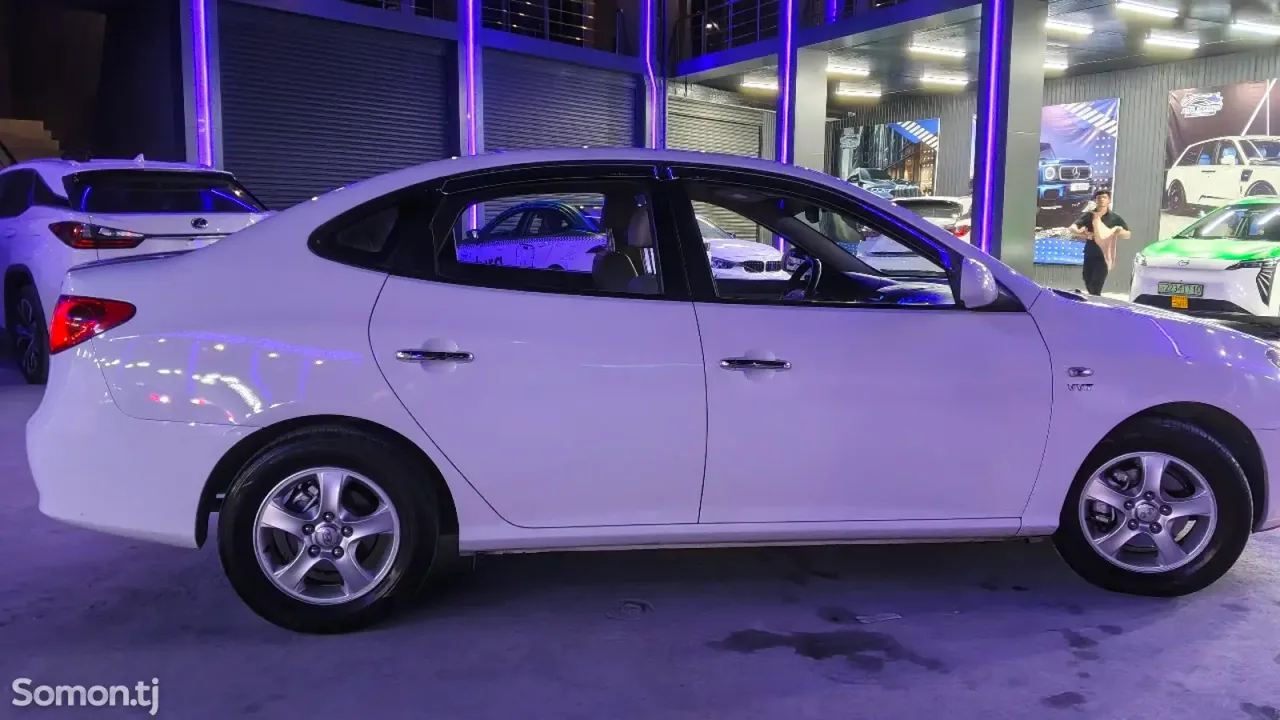 Hyundai Avante 2008 · 1.6 AT