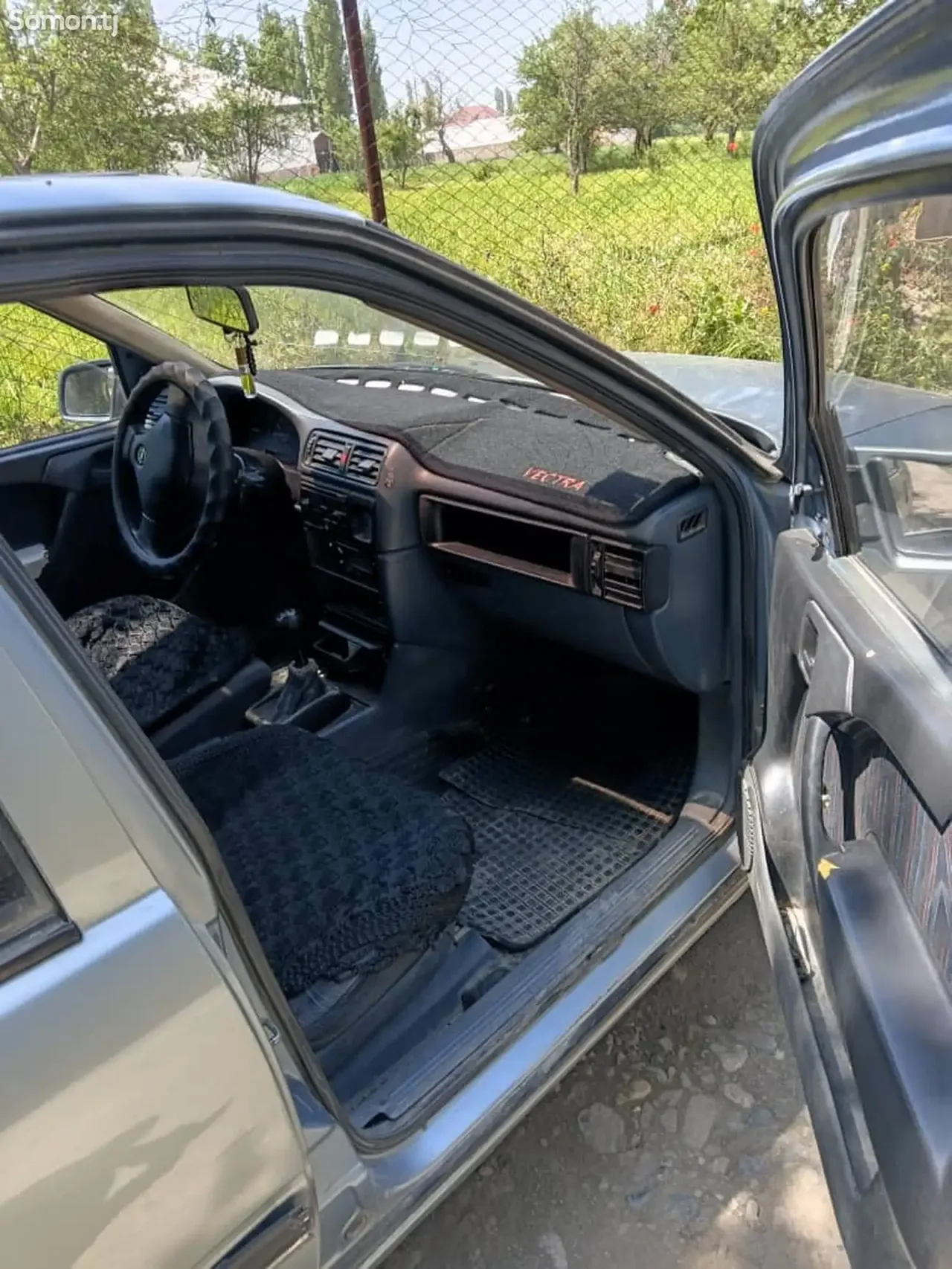Opel Vectra C 1992 · 1.6 MT