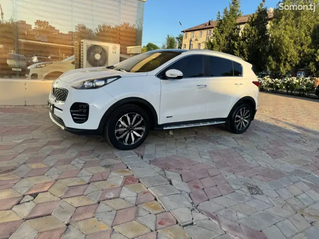 Kia Sportage 2016 · 1.6 AT