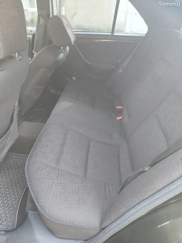 Mercedes-Benz C class 2000 · 1.8 AT