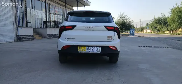 Neta V 2022 · AT