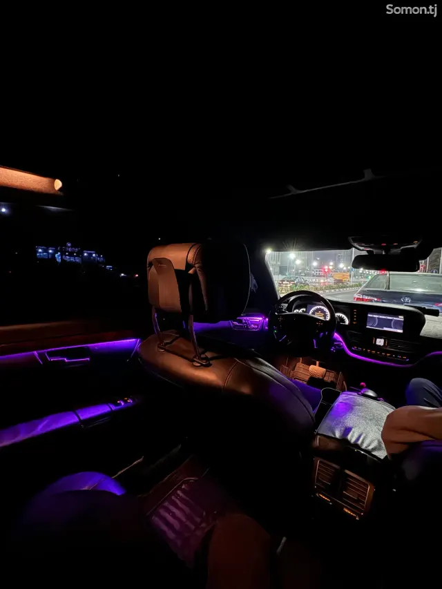 Mercedes-Benz S class 2009 · 5.5 AT