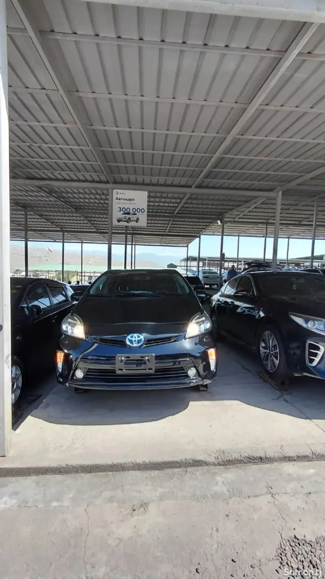 Toyota Prius 2014 · 1.8 CVT