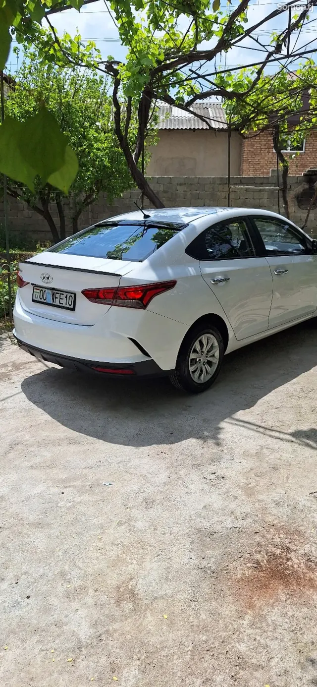 Hyundai Accent 2022 · 1.6 AT