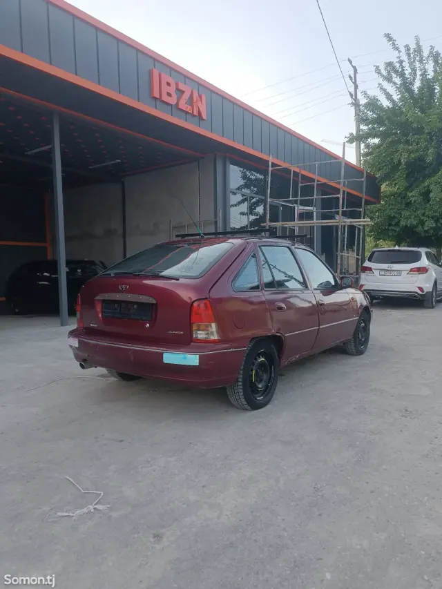 Daewoo Nexia 1997 · 1.6 MT